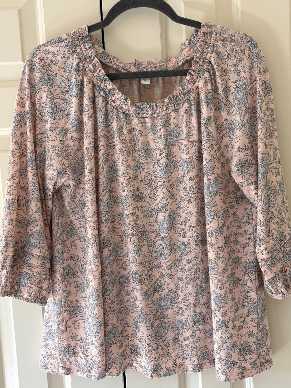 J. Jill  Boho Pink With Blue Floral  Design Cotton Modal Blend Peasant Top  Sz M